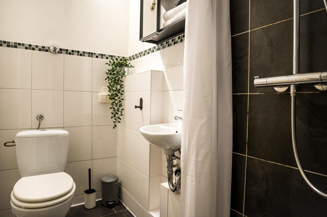 Spacious Apartment In Berlin Mitte For 6 Luaran gambar